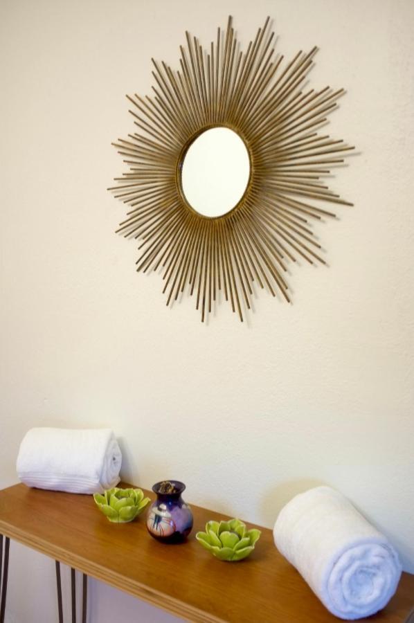 Twin Palms Desert Getaway - Jacuzzi, Fire Pit, Meditation Room & More Joshua Tree Bagian luar foto